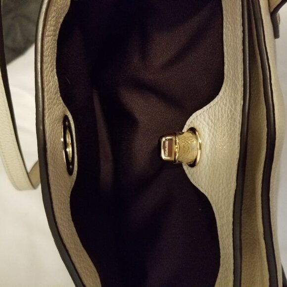 Authentic Coach Cream Ivory Pebbled Leather Large Tote Purse - Picture 7 of 15